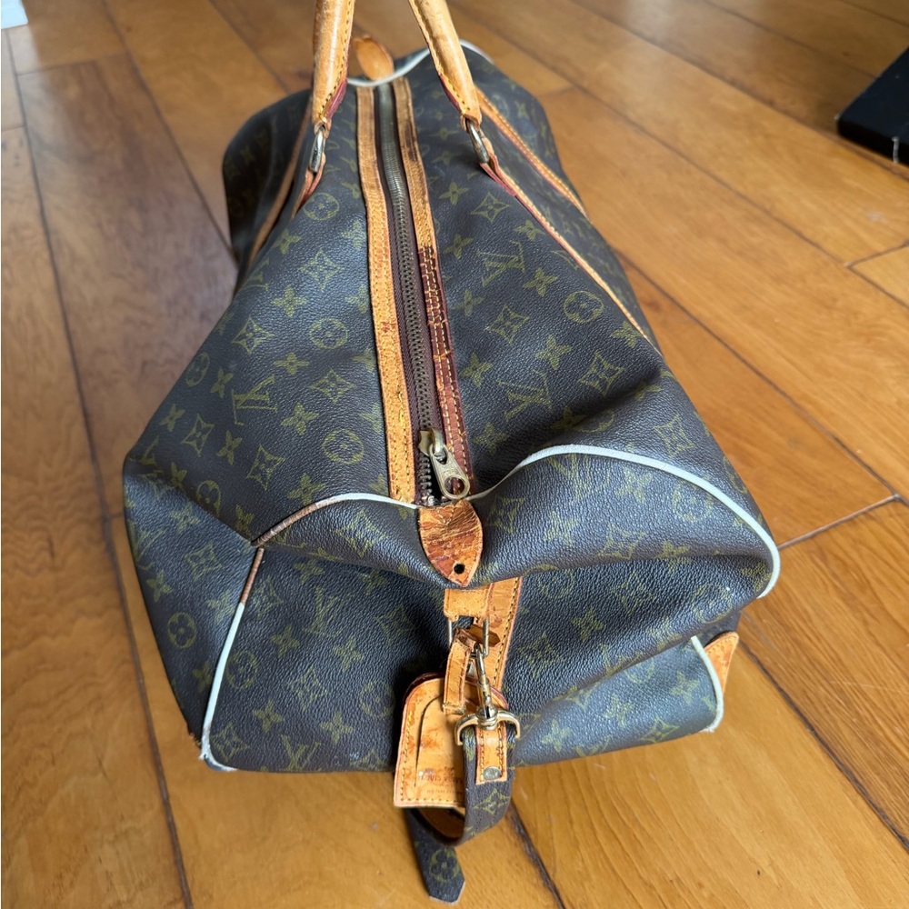 Louis Vuitton Duffle Bag - Picture 4 of 12